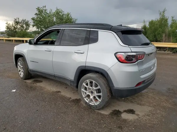 3C4NJDCN1ST507643 2025 JEEP COMPASS - Image 2