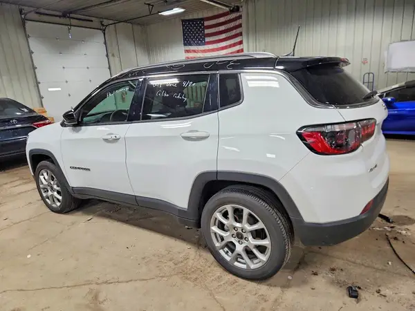 3C4NJDCN1ST512678 2025 JEEP COMPASS - Image 2