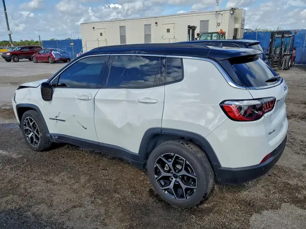 3C4NJDCN1ST521719 2025 JEEP COMPASS - Image 2