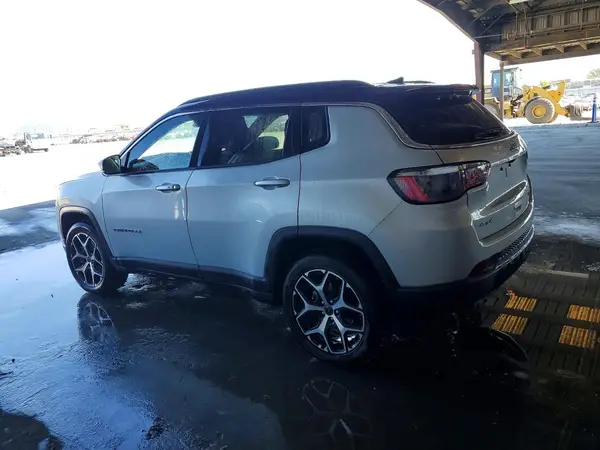 3C4NJDCN1ST557412 2025 JEEP COMPASS - Image 2