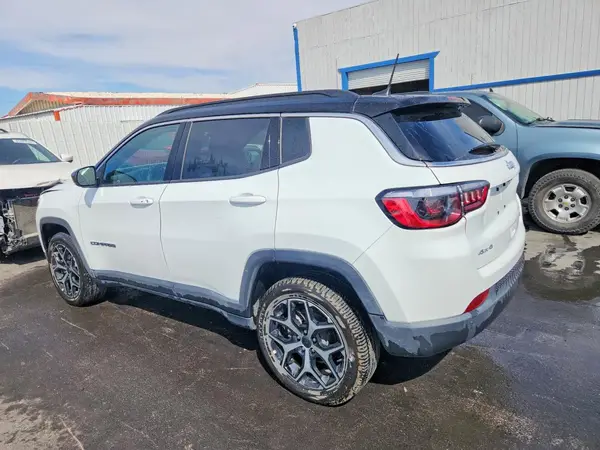 3C4NJDCN1ST620749 2025 JEEP COMPASS - Image 2