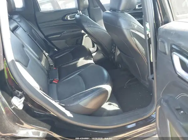 3C4NJDCN2PT508498 2023 JEEP COMPASS - Image 8