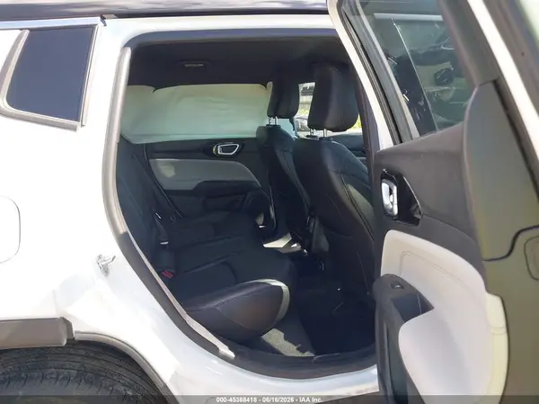 3C4NJDCN2PT548337 2023 JEEP COMPASS - Image 8
