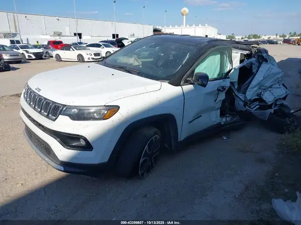 3C4NJDCN2PT567423 2023 JEEP COMPASS - Image 2