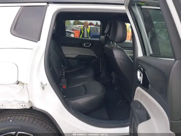3C4NJDCN2RT100893 2024 JEEP COMPASS - Image 8