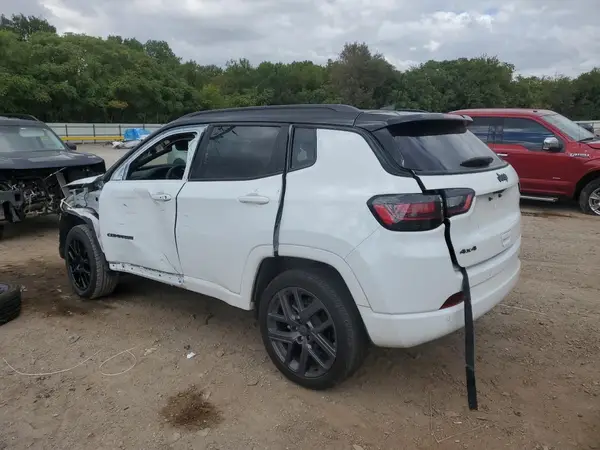 3C4NJDCN2RT146126 2024 JEEP COMPASS - Image 2