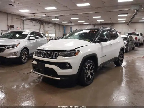 3C4NJDCN2RT158213 2024 JEEP COMPASS - Image 2