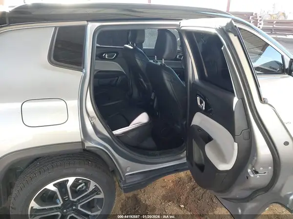 3C4NJDCN2RT585651 2024 JEEP COMPASS - Image 8