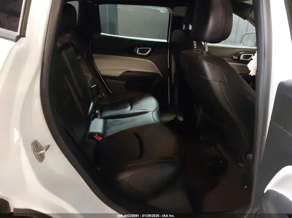3C4NJDCN2RT602688 2024 JEEP COMPASS - Image 8