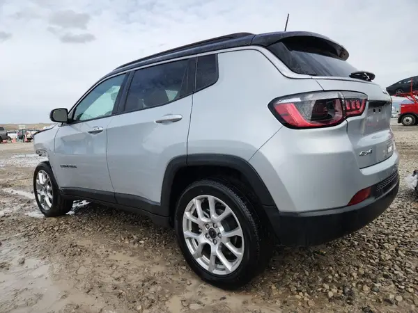 3C4NJDCN2ST508557 2025 JEEP COMPASS - Image 2