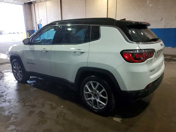 3C4NJDCN2ST513340 2025 JEEP COMPASS - Image 2