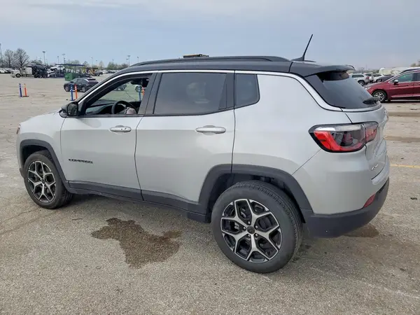 3C4NJDCN2ST518201 2025 JEEP COMPASS - Image 2