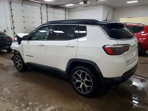3C4NJDCN2ST529005 2025 JEEP COMPASS - Image 2