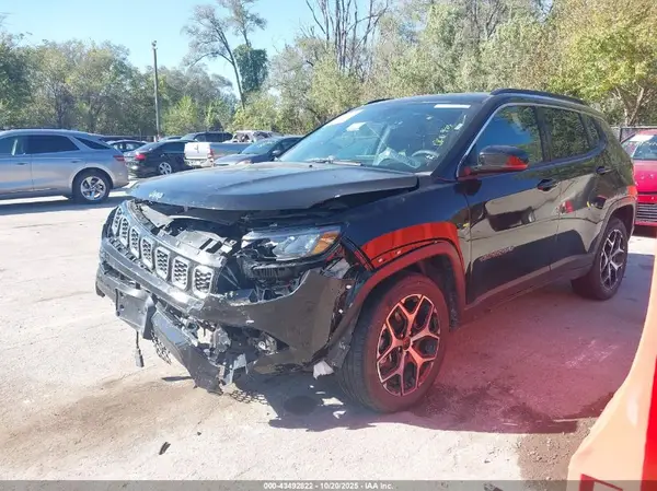 3C4NJDCN2ST548282 2025 JEEP COMPASS - Image 2