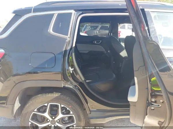3C4NJDCN2ST548282 2025 JEEP COMPASS - Image 8