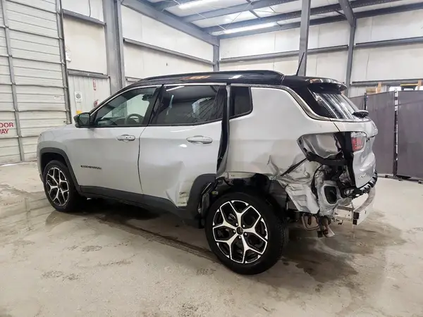 3C4NJDCN2ST557032 2025 JEEP COMPASS - Image 2