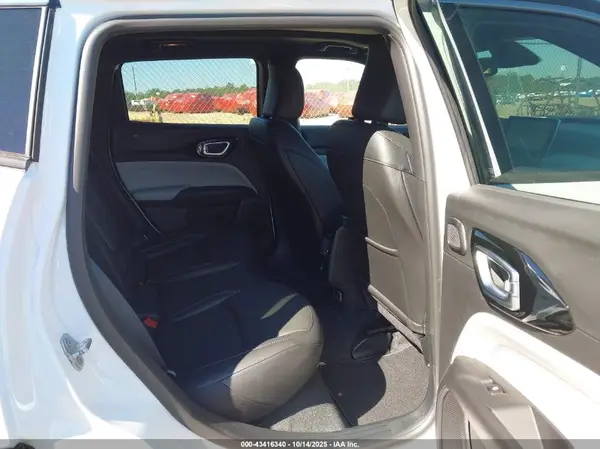 3C4NJDCN2ST618167 2025 JEEP COMPASS - Image 8