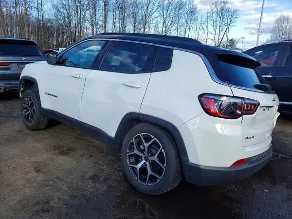 3C4NJDCN2ST621537 2025 JEEP COMPASS - Image 2