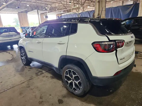 3C4NJDCN2ST621540 2025 JEEP COMPASS - Image 2