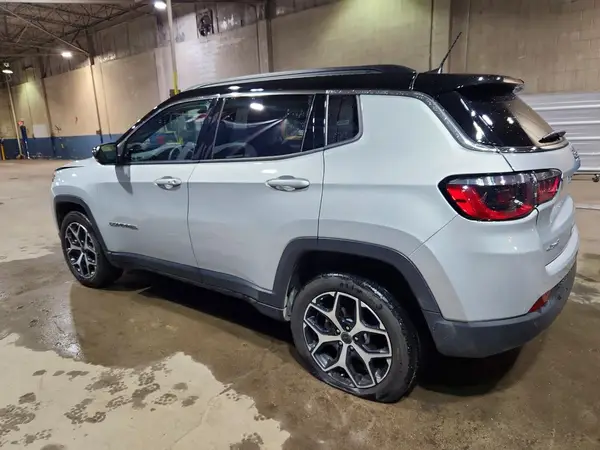 3C4NJDCN2ST623160 2025 JEEP COMPASS - Image 2