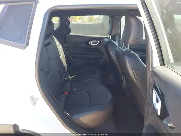 3C4NJDCN2TT184141 2026 JEEP COMPASS - Image 8