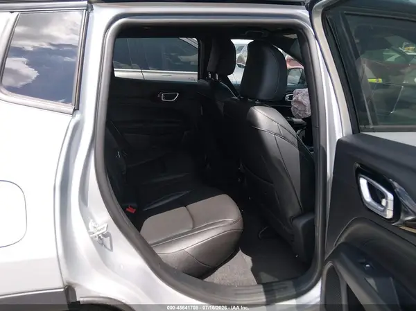 3C4NJDCN2TT253085 2026 JEEP COMPASS - Image 8