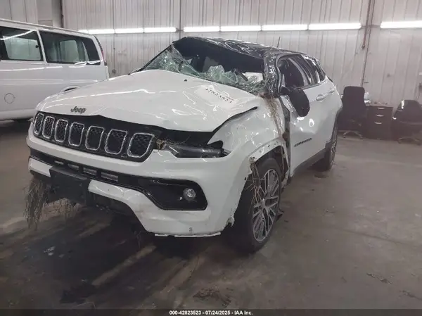 3C4NJDCN3PT529117 2023 JEEP COMPASS - Image 2