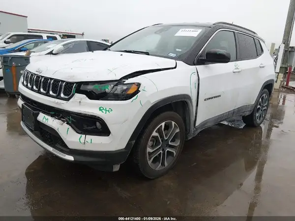 3C4NJDCN3PT564742 2023 JEEP COMPASS - Image 2