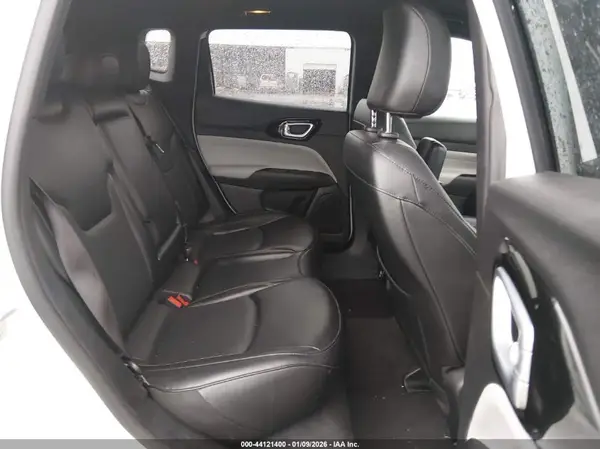 3C4NJDCN3PT564742 2023 JEEP COMPASS - Image 8