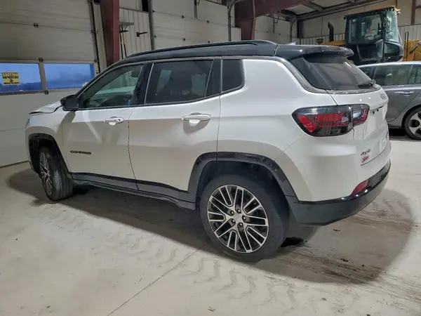 3C4NJDCN3PT570279 2023 JEEP COMPASS - Image 2