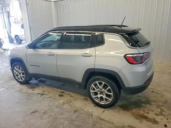 3C4NJDCN3ST508339 2025 JEEP COMPASS - Image 2