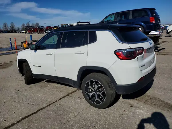 3C4NJDCN3ST511516 2025 JEEP COMPASS - Image 2
