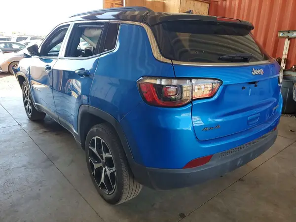 3C4NJDCN3ST512343 2025 JEEP COMPASS - Image 2