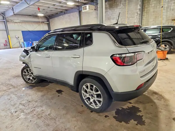 3C4NJDCN3ST513301 2025 JEEP COMPASS - Image 2