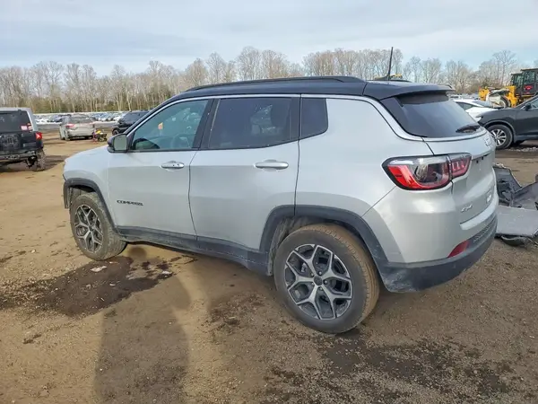 3C4NJDCN3ST521088 2025 JEEP COMPASS - Image 2