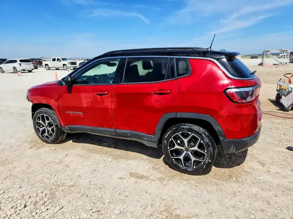 3C4NJDCN3ST521379 2025 JEEP COMPASS - Image 2