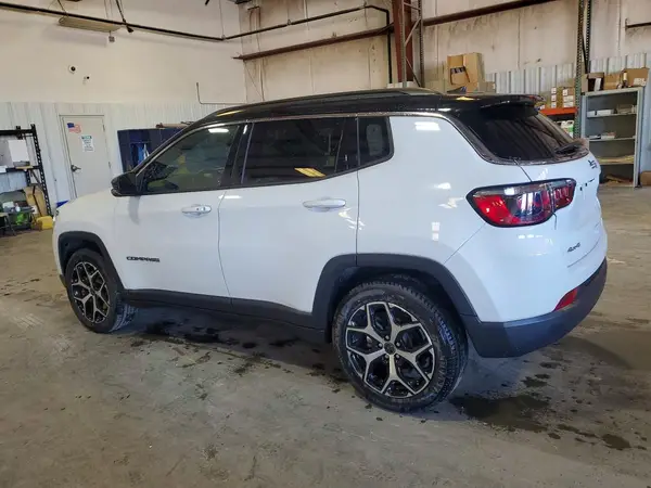 3C4NJDCN3ST521625 2025 JEEP COMPASS - Image 2