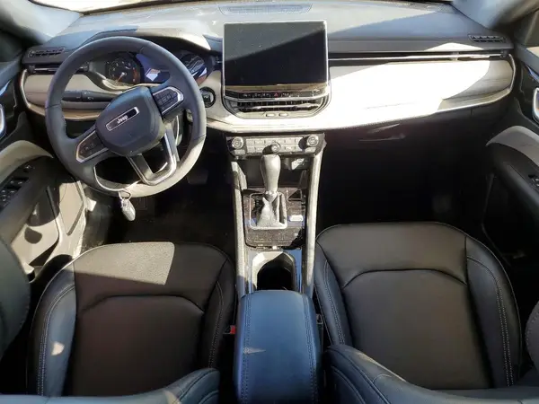 3C4NJDCN3ST524024 2025 JEEP COMPASS - Image 8