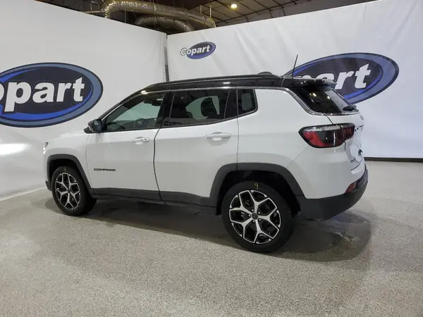 3C4NJDCN3ST525898 2025 JEEP COMPASS - Image 2