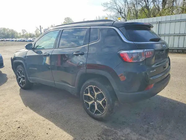 3C4NJDCN3ST548324 2025 JEEP COMPASS - Image 2