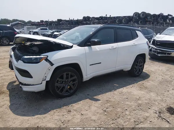 3C4NJDCN3ST550011 2025 JEEP COMPASS - Image 2