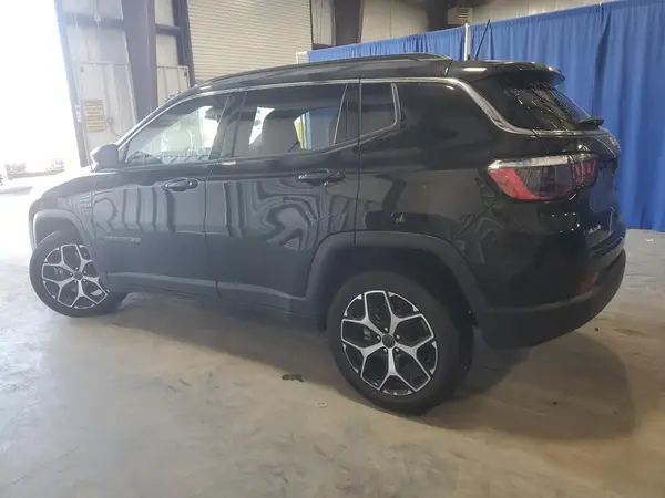 3C4NJDCN3ST577368 2025 JEEP COMPASS - Image 2