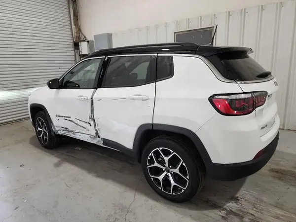 3C4NJDCN3ST584577 2025 JEEP COMPASS - Image 2