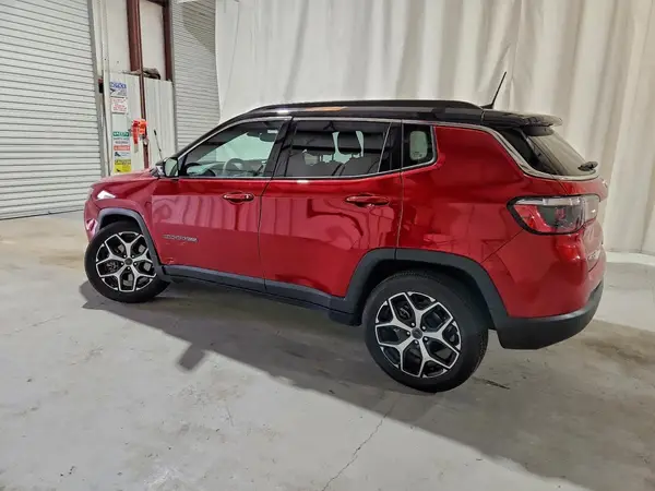 3C4NJDCN3ST600115 2025 JEEP COMPASS - Image 2