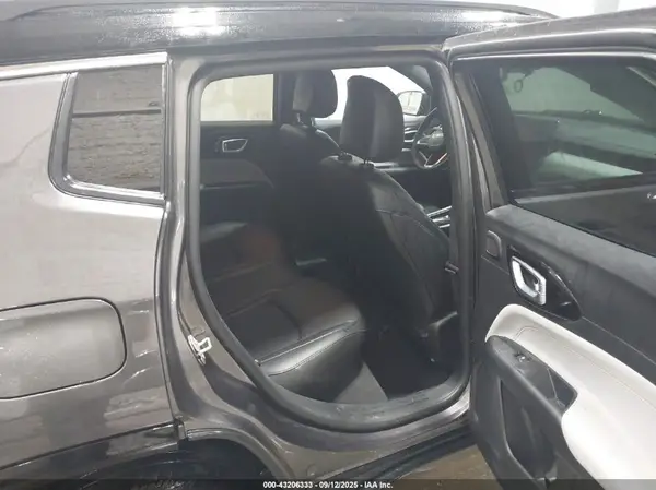 3C4NJDCN4PT568220 2023 JEEP COMPASS - Image 8