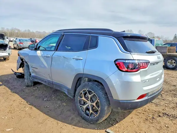 3C4NJDCN4RT107960 2024 JEEP COMPASS - Image 2