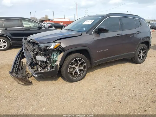 3C4NJDCN4RT129909 2024 JEEP COMPASS - Image 2