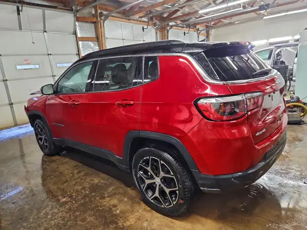 3C4NJDCN4RT150906 2024 JEEP COMPASS - Image 2