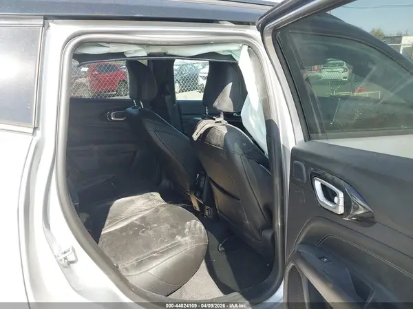 3C4NJDCN4RT173277 2024 JEEP COMPASS - Image 8
