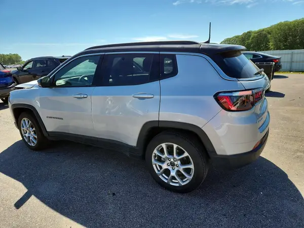 3C4NJDCN4ST508219 2025 JEEP COMPASS - Image 2